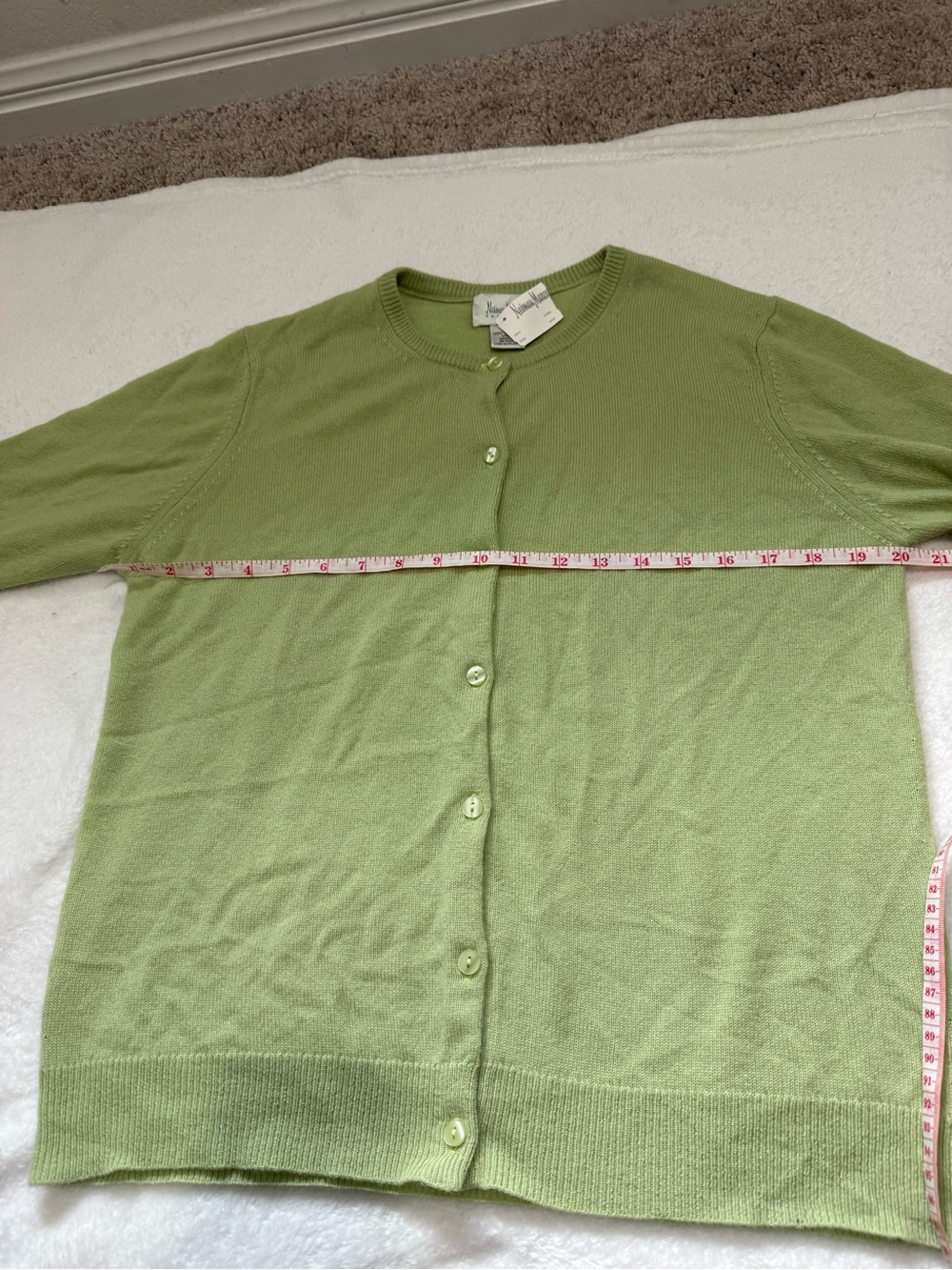 Neiman Marcus 100% Cashmere Cardigan